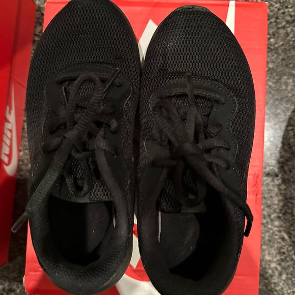 Little Boys Nike - Picture 3 of 3